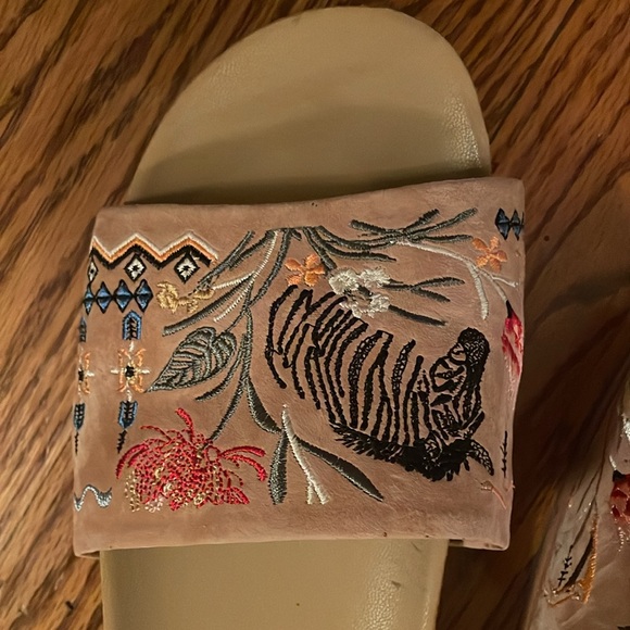 Johnny Was slides - Picture 2 of 8